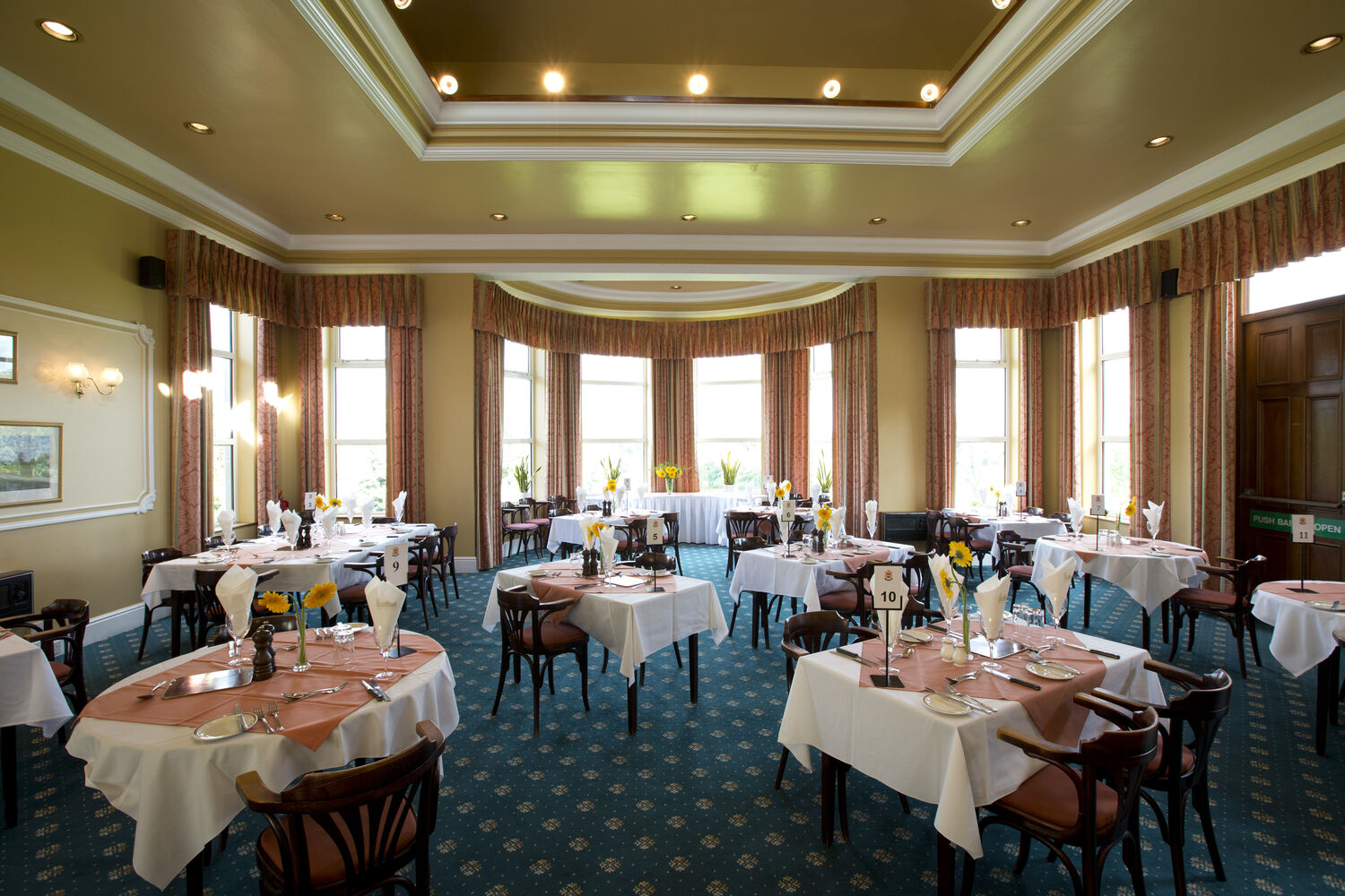 the-clubhouse-john-o-gaunt-golf-club